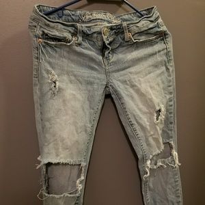 American eagle jeans with holes cut